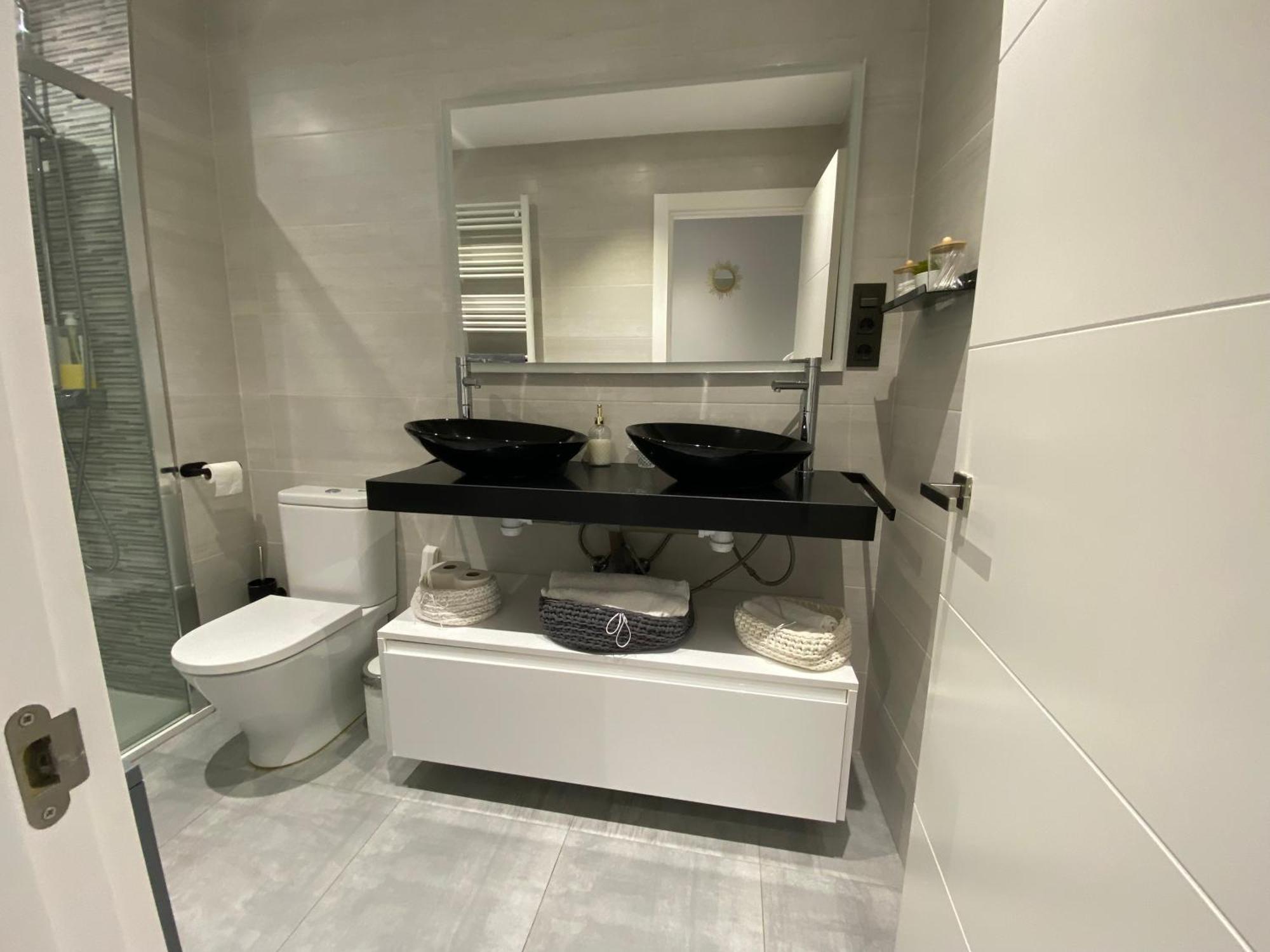 Апартаменты Piso Deluxe Centro Cerca Del Bec Баракальдо Экстерьер фото